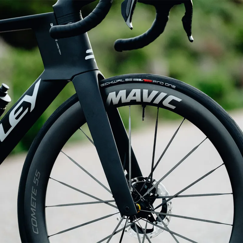 Mavic Comete 45/55 Ceramic Centre Lock Disc Road Wheelset - Black-7