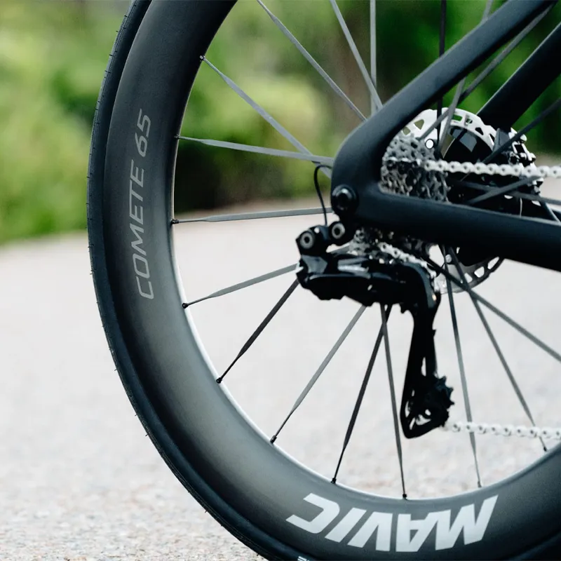 Mavic Comete 55/65 Ceramic Centre Lock Disc Road Wheelset - Black-7