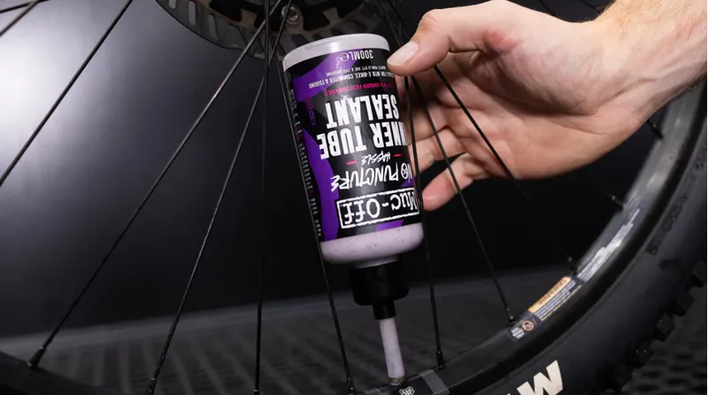 Muc-Off No Puncture Hassle Inner Tube Sealant - 300ml-5