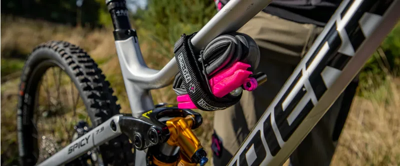 Muc-Off Utility Frame Strap + Waterproof Cargo Bag Bundle-4