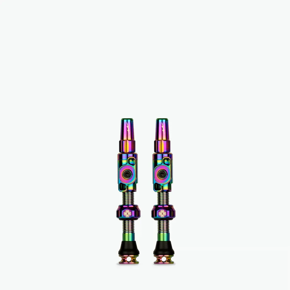 uPRISE Bikes Muc-Off Big Bore Lite Tubeless Valves Medium 35mm - Iridescent | Price match, 365 day returns, 18-Month Warranty, Finance Available & Free UK Delivery