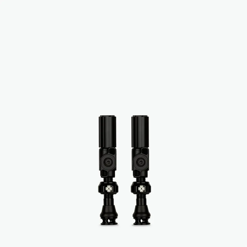 uPRISE Bikes Muc-Off Big Bore Lite Tubeless Valves Medium 35mm - Black | Price match, 365 day returns, 18-Month Warranty, Finance Available & Free UK Delivery