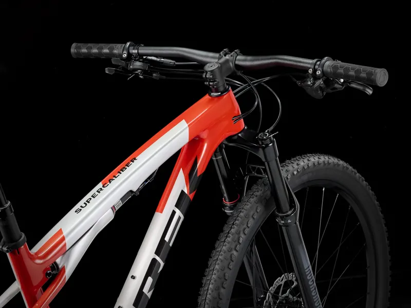 Trek Supercaliber SL 9.6 Gen 2 2025 Full Sus MTB - Lunar Silver/Lava Red-2