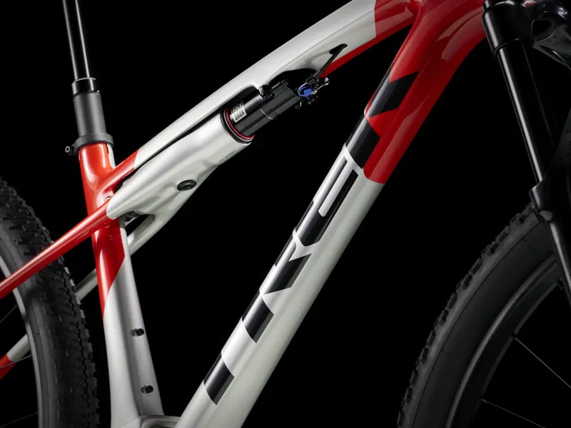 Trek Supercaliber SL 9.6 Gen 2 2025 Full Sus MTB - Lunar Silver/Lava Red-4