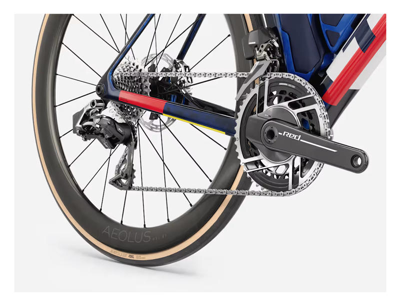 Trek Madone SLR 9 AXS Gen 8 2027 Carbon Aero Road Bike - Lidl-Trek Team Replica-5