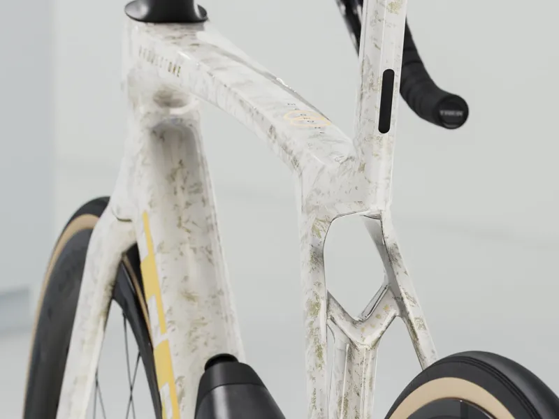 Trek Madone SLR 9 AXS Gen 8 2026 Carbon Aero Road Bike - Era White-3