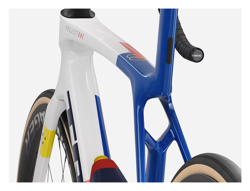 Trek Madone SLR 7 Gen 8 2027 Carbon Aero Road Bike - Lidl-Trek Team Replica-3