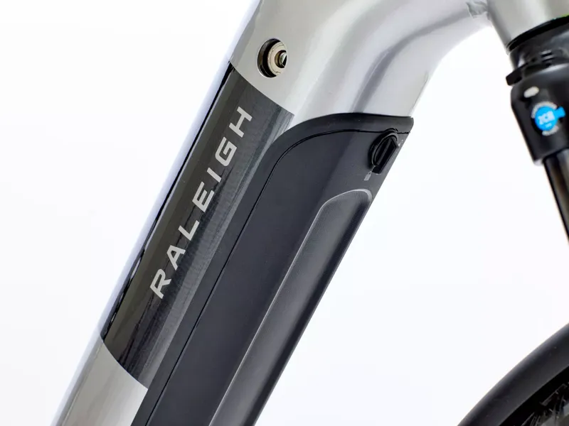 Raleigh Novus Hub Gear Lowstep 600wh 2026 Electric Hybrid Bike - Platinum Chrome-3