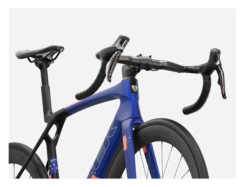 Trek Madone SL 7 2027 Carbon Aero Road Bike - Matte Cobalt Blue-4
