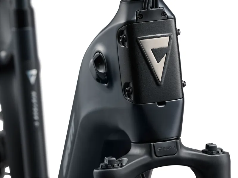 Giant NewTour E+ 2 LST 2027 Electric Hybrid Bike - Cold Night-8