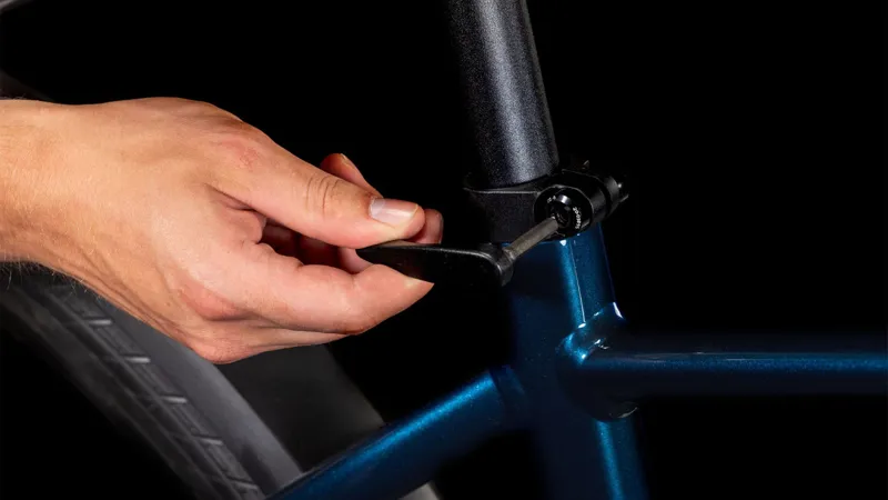 Cube Touring Hybrid One 625 2025 Electric Bike - Deep Sea/Chrome-6