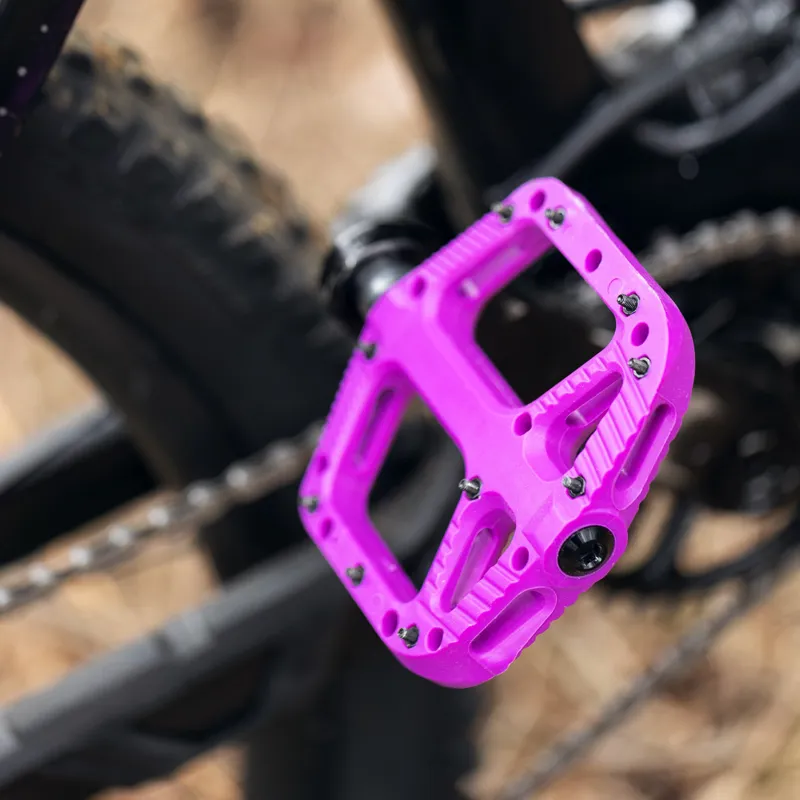 Oxford Loam 20 Nylon Flat MTB Pedals - Purple-1