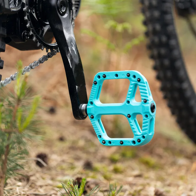 Oxford Loam 20 Nylon Flat MTB Pedals - Turquoise-2