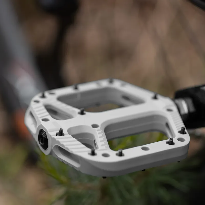 Oxford Loam 20 Nylon Flat MTB Pedals - Grey-1