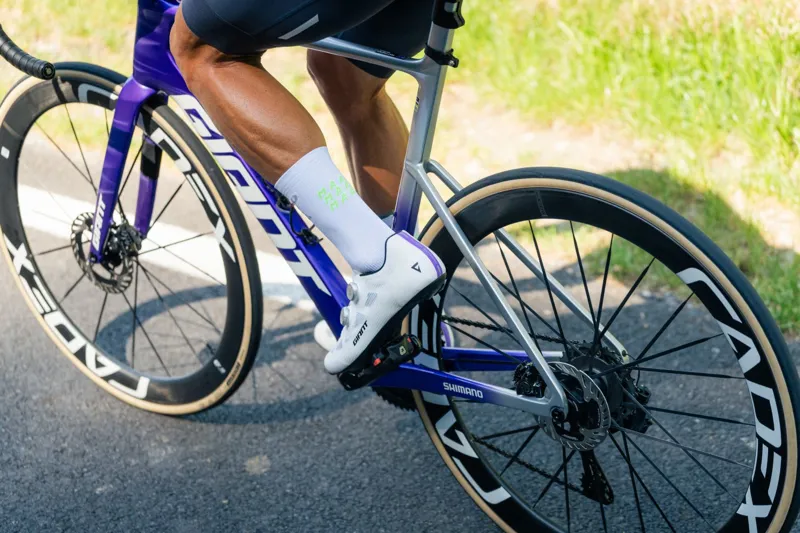 Giant Surge Pro Road Shoes - Matte White-11