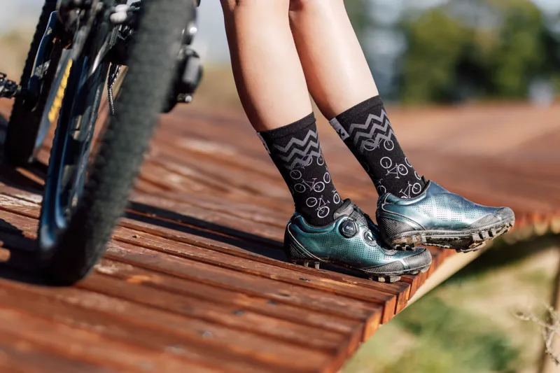Sox Footwear Bikes Mono-Chrome Premium Crew Socks - Black-2