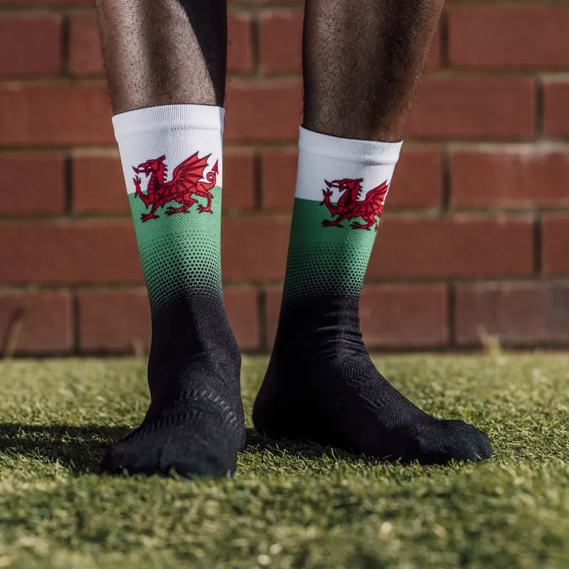 Sox Footwear Wales Flag Black Premium Crew Socks - Black/Green/White-1