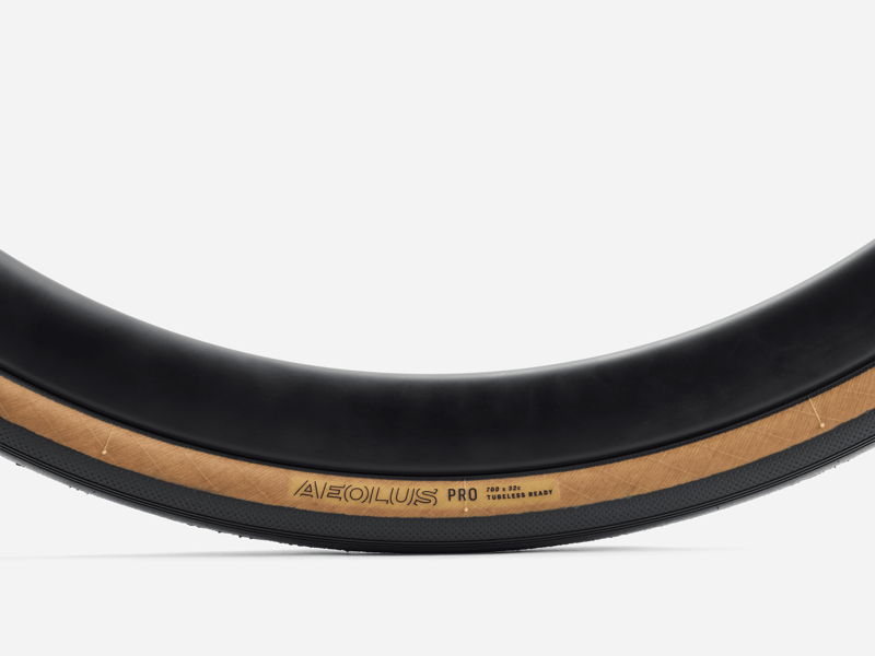 Bontrager Aeolus Pro Tubeless Ready Folding Road Tyre - Black/Tan-1