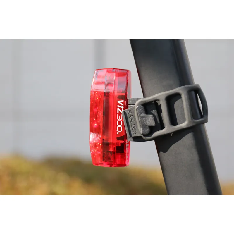 Cateye Viz 300 USB Reachargable LED Rear Light-2