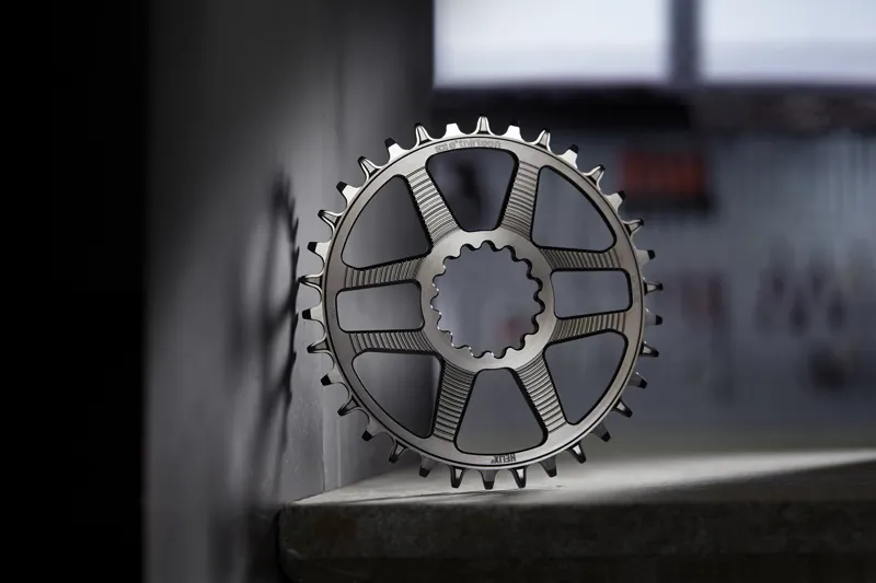 E-Thirteen Helix R Direct Mount Chainring for Ethirteen Cranks - Black-1