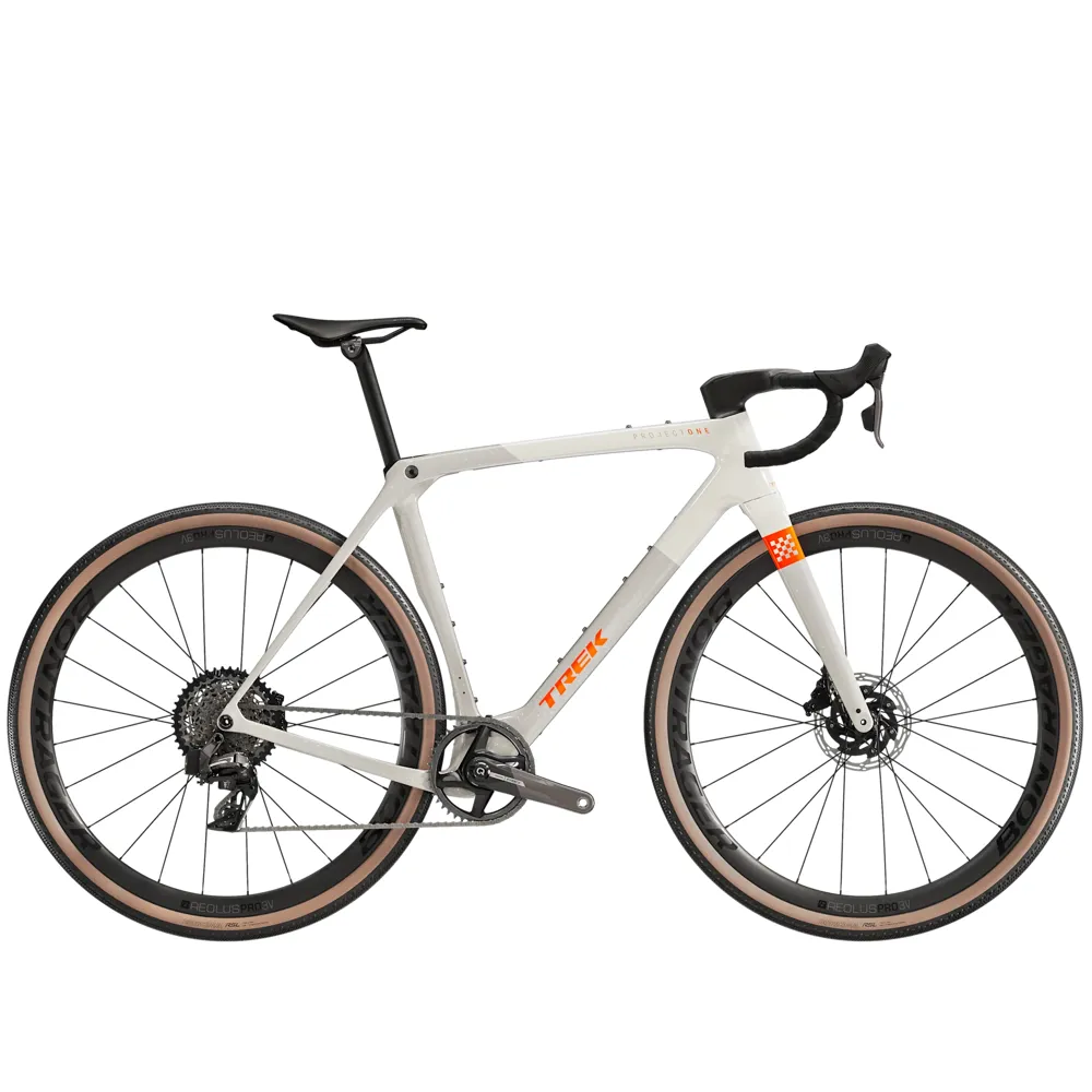 uPRISE Bikes Trek Checkmate SLR 7 AXS 2025 Gravel Bike - Era White/Buff Beige | Price match, 365 day return s, 18-Month Warranty, Finance Available & Free UK Delivery