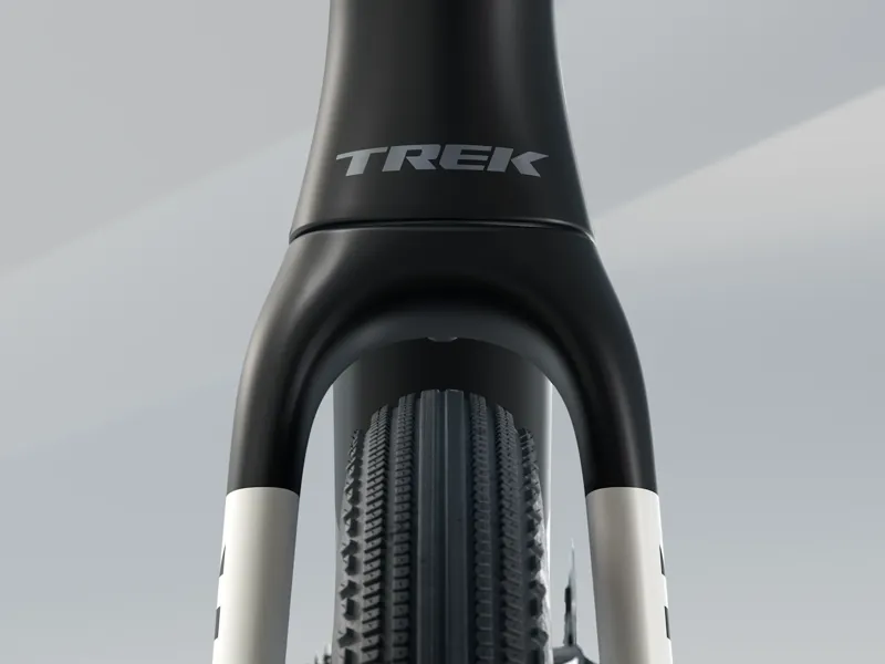 Trek Checkmate SLR 9 AXS 2026 Carbon Gravel Bike - Black/Deep Smoke-3