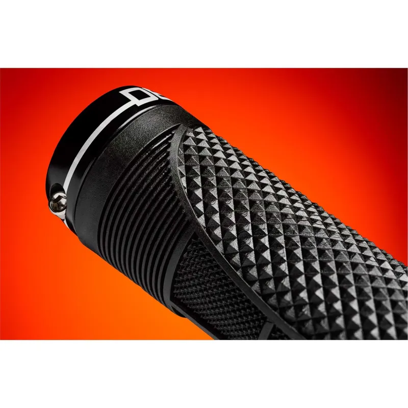 Deity Megattack MTB Handlebar Grips - Black-5