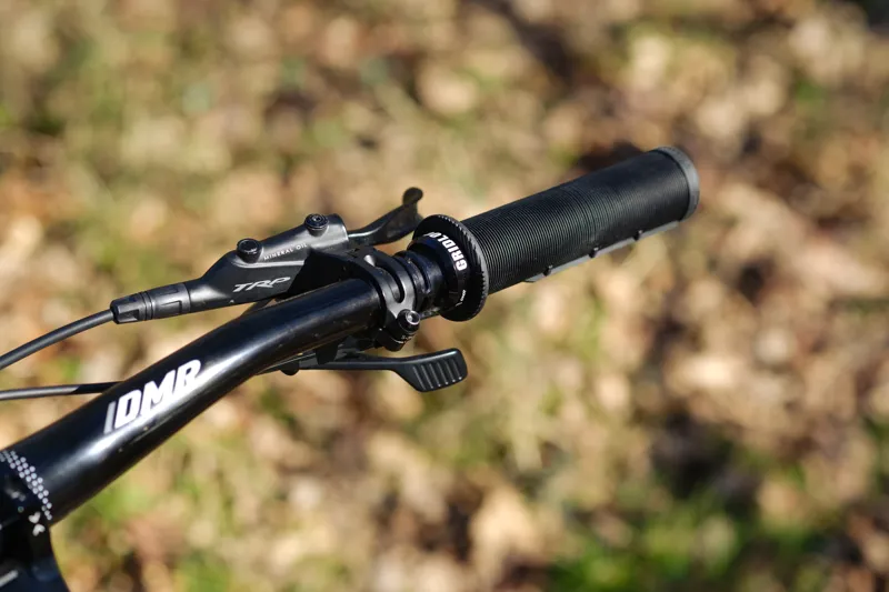 DMR Gridlock Grip 29mm MTB Grips - Black-6