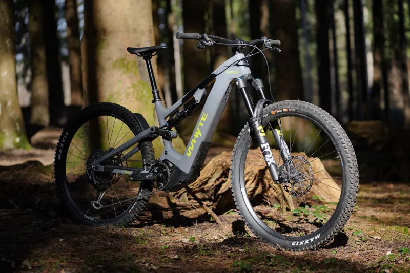 Whyte Kado RSX V2 29er 2026 Carbon Electric Mountain Bike - Ash Grey-6