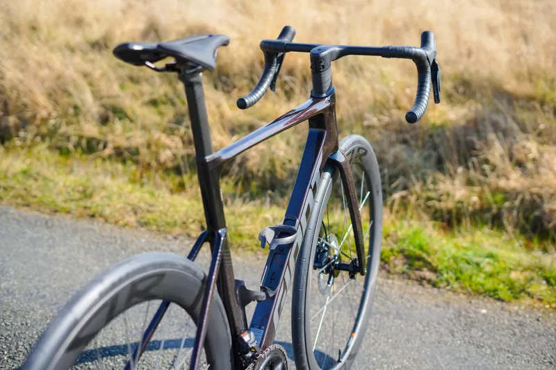 Giant Propel Advanced Pro 0-Di2 2027 Carbon Road Bike - Obsidian Pulse-9