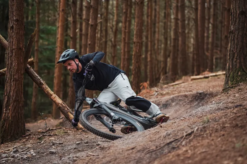 Specialized Levo 4 Pro Evo 2027 Electric MTB - Satin Shadow/Silver Dust-9