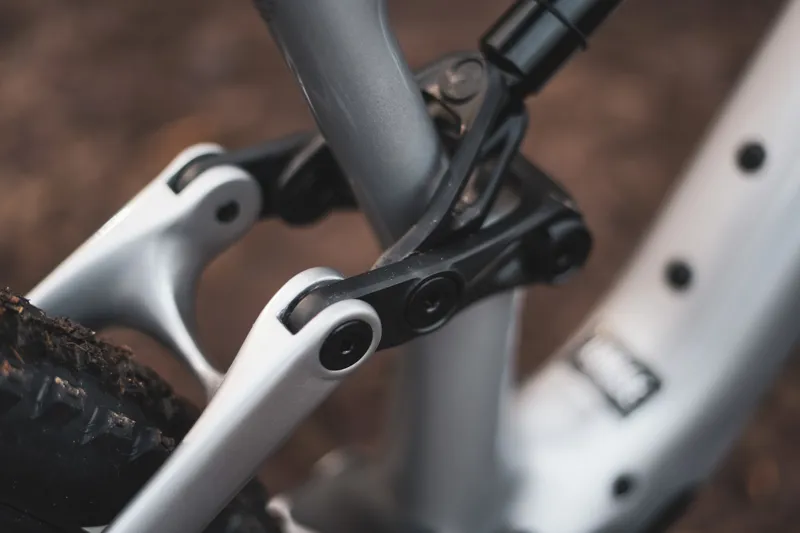 Amflow PL Carbon 800Wh 2026 Electric Mountain Bike - Silver-4