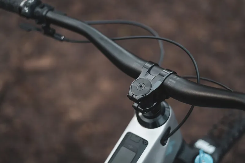 Amflow PL Carbon 800Wh 2026 Electric Mountain Bike - Silver-8