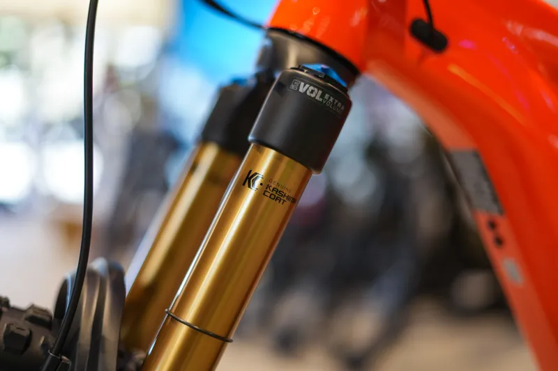 Whyte E-180 RSX 29er/27.5 2025 Electric Mountain Bike - Orange/Black-7