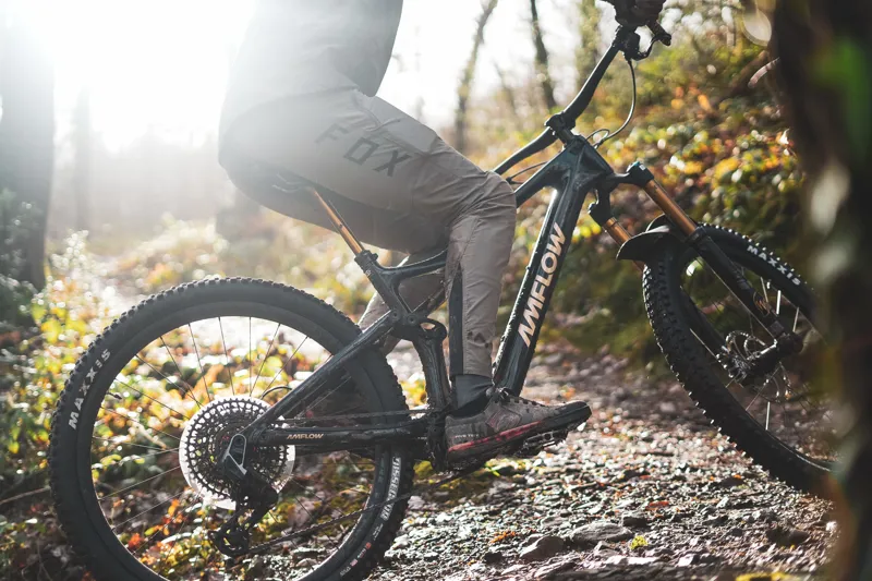 Amflow PL Carbon Pro 800Wh 2026 Electric Mountain Bike - Cosmic Black-10