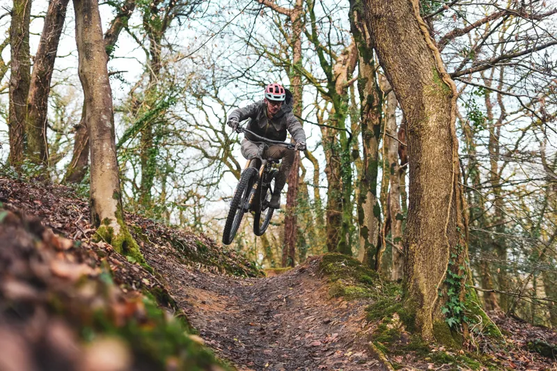 Amflow PL Carbon Pro 800Wh 2026 Electric Mountain Bike - Cosmic Black-11