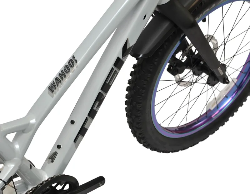 Nearly New Trek Wahoo 20 Trail 2025 Kid's Mountain Bike - Plasma Grey Pearl-2