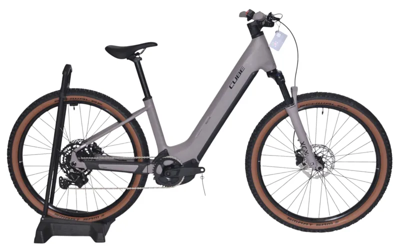 Nearly New Cube Reaction Hybrid Performance 600 Easy Entry 2026 Electric MTB -  Small - Plumgrey/Black