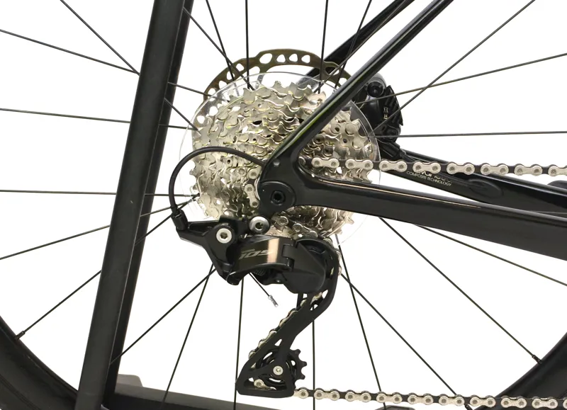 Nearly New Giant Defy Advanced 2 2026 Carbon Endurance Road Bike - Large - Abyss Black-2