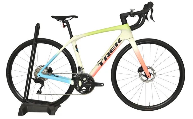 Nearly New Trek Domane SL 5 2026 Carbon Endurance Road Bike - 52 cm - Era White/Glowstick