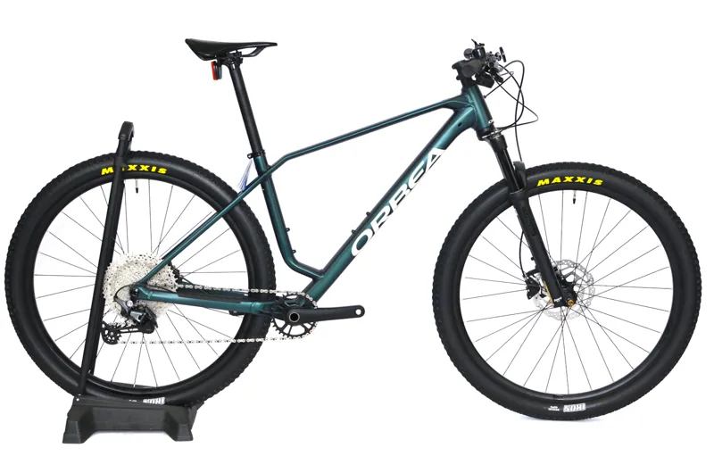Nearly New Orbea Alma H30 29er 2026 Hardtail Mountain Bike - Large - Espace Green/Ivory White