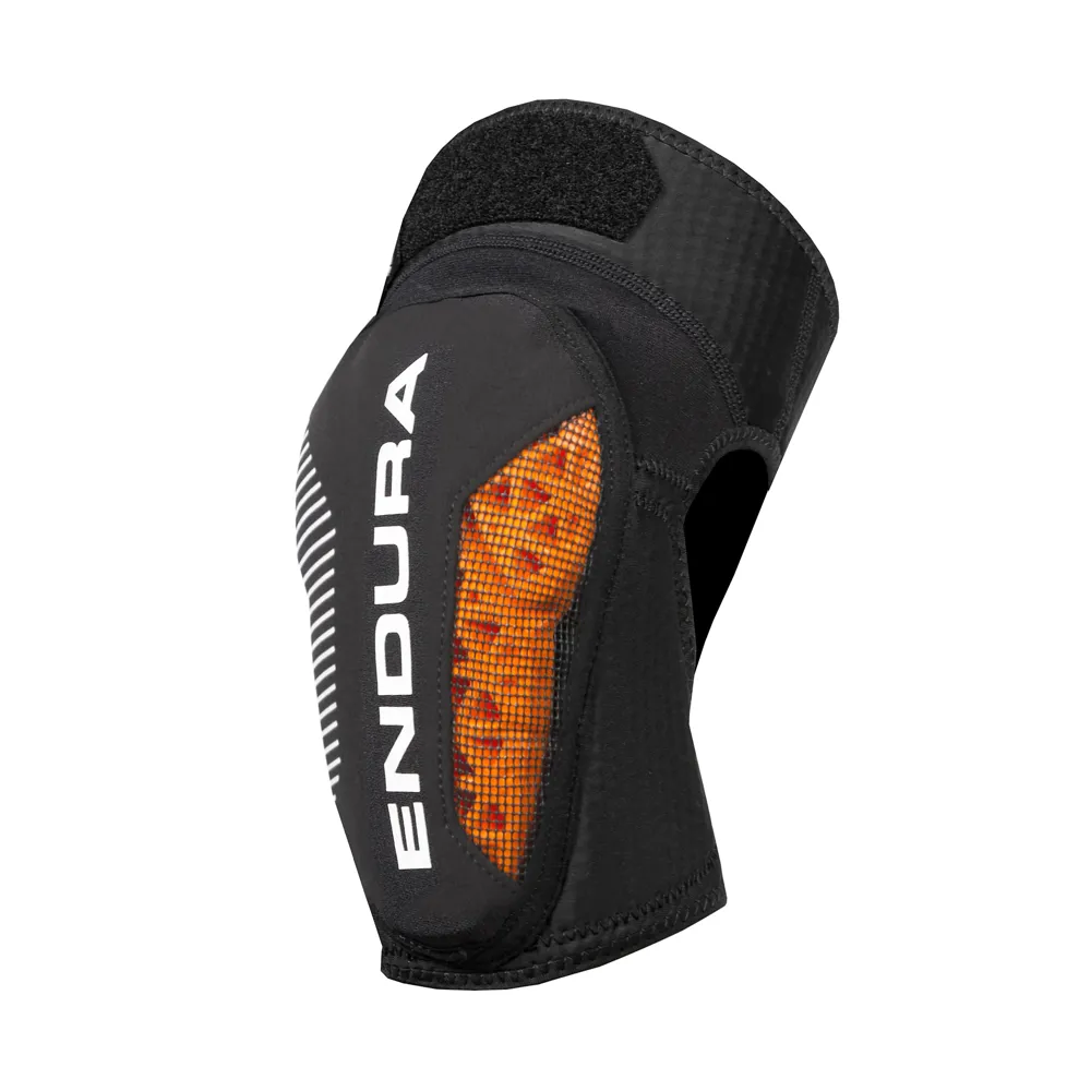 uPRISE Bikes Endura Youth MT500 D30 Knee Pad - Black | Price match, 365 day return s, 18-Month Warranty, Finance Available & Free UK Delivery