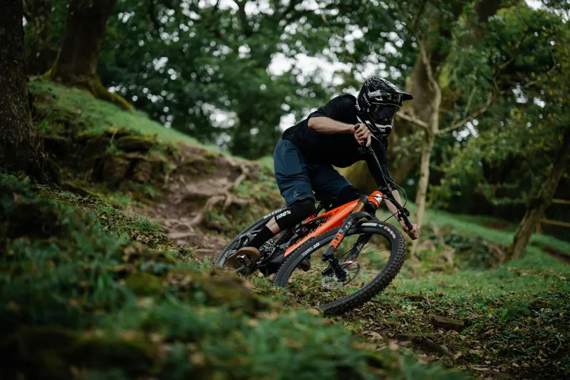 Whyte E-180 RSX 29er/27.5 2025 Electric Mountain Bike - Orange/Black-11