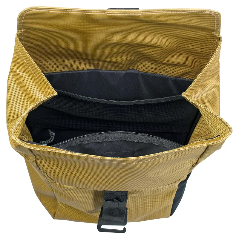 Evoc Duffle 16 Litre Backpack - Curry/Black-6