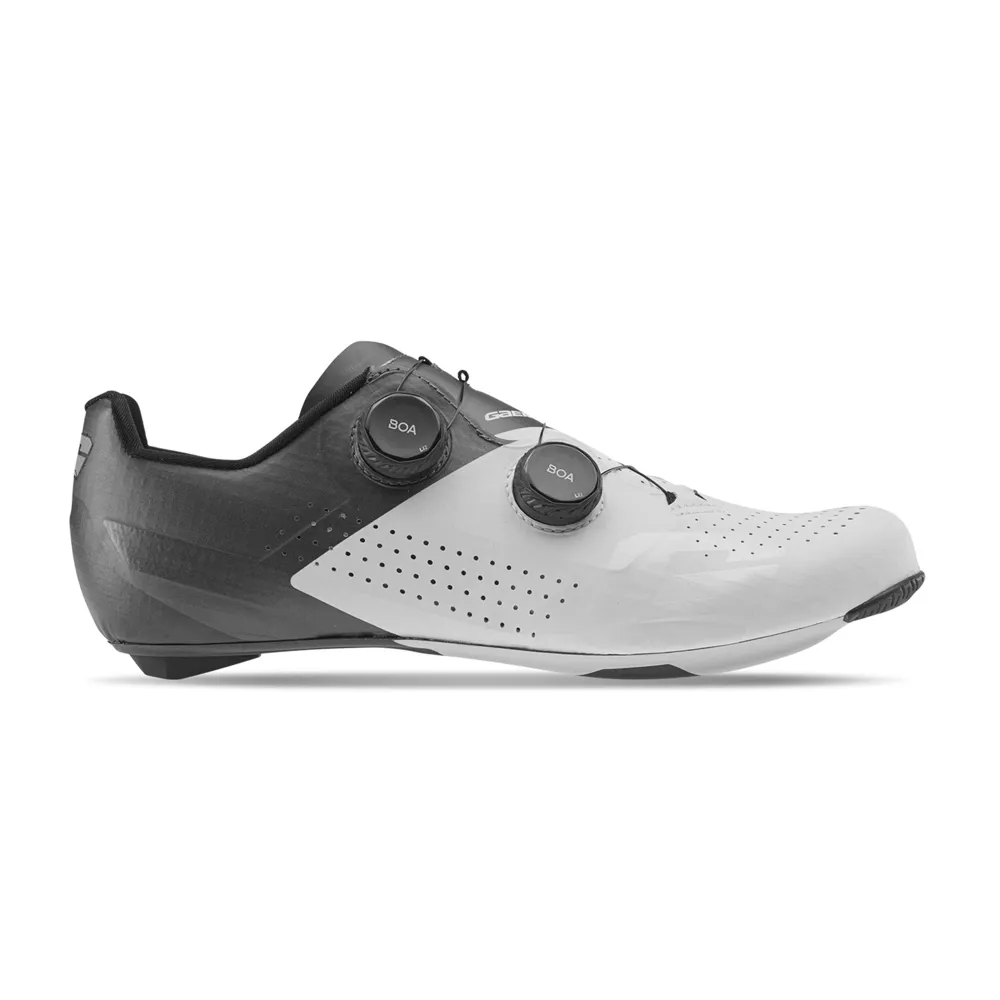 uPRISE Bikes Gaerne Jet Road Cycling Shoes - Anthracite/White | Price match, 365 day return s, 18-Month Warranty, Finance Available & Free UK Delivery