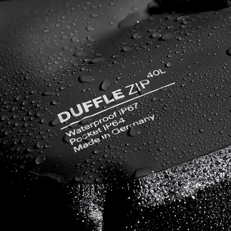 Ortlieb Duffle Zip TiDura 40 Litre Holdall - Black-13