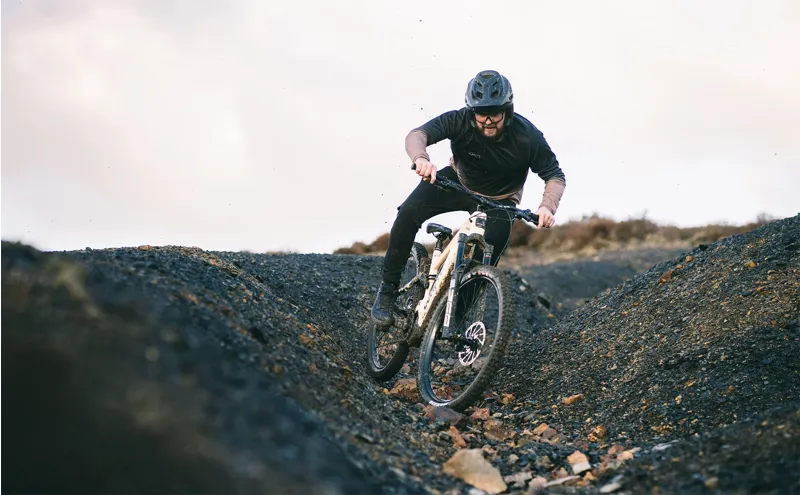 Whyte Kado RS 29er 2025 Electric Full Suspension MTB - Dune Tan Yellow-9