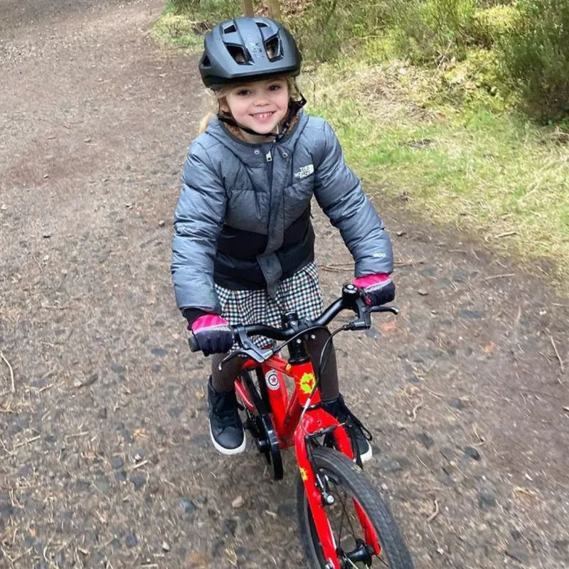 Frog 44 16w 2025 Kids Bike - Red-1