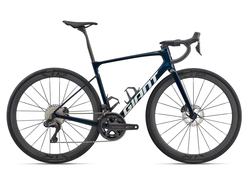 Giant Defy Advanced Pro 0 2026 Carbon Road Bike - Mariana Blue