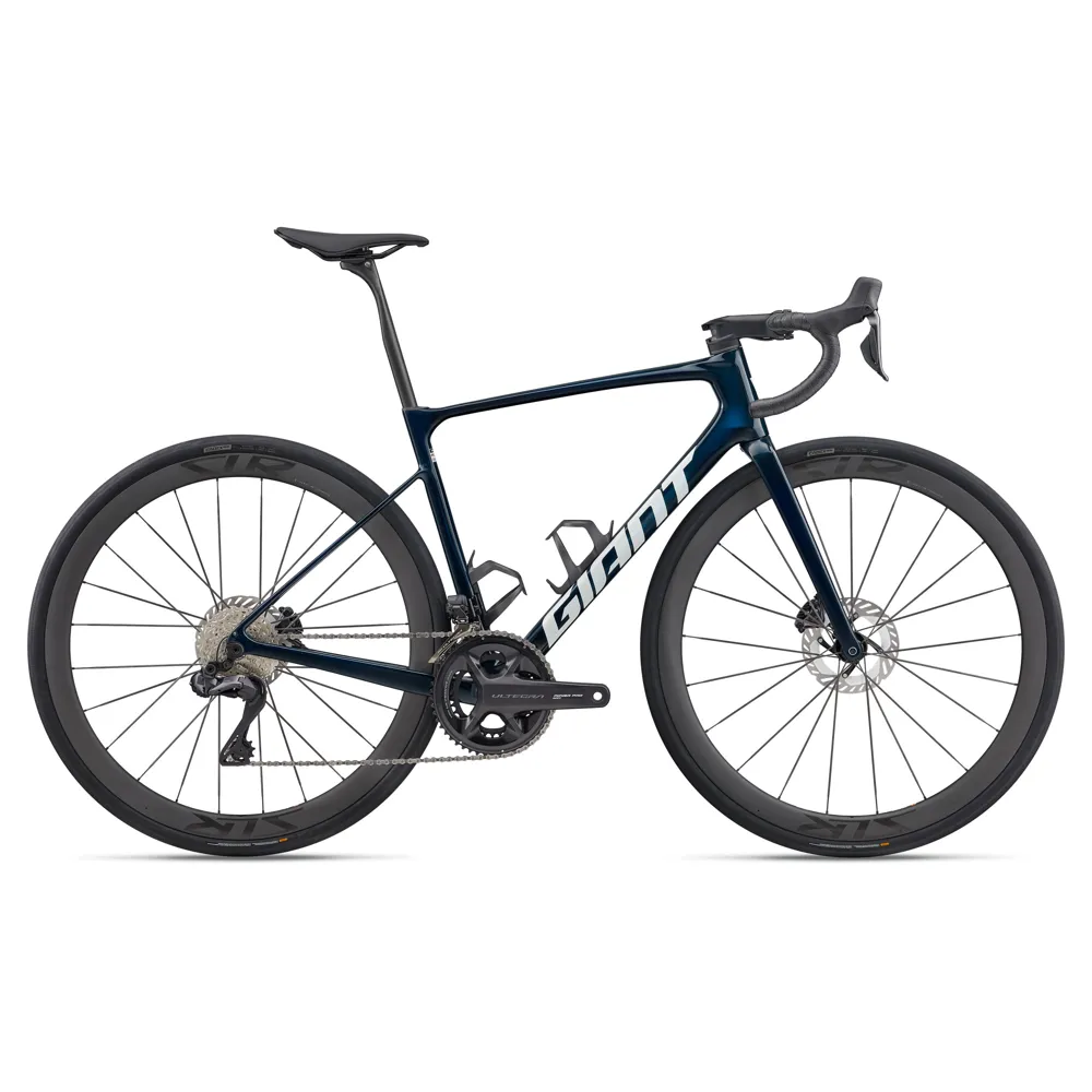 uPRISE Bikes Giant Defy Advanced Pro 0 2026 Carbon Road Bike - Mariana Blue | Price match, 365 day return s, 18-Month Warranty, Finance Available & Free UK Delivery